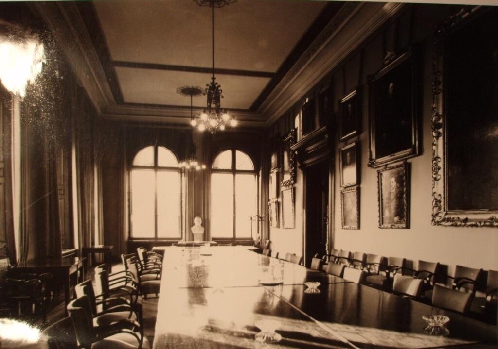 Nézet Ny-felé, KÖZTI műemléki műszaki állagfelmérő doku fotodokumentációja, 1972 (MTA Levéltár, P7260253)